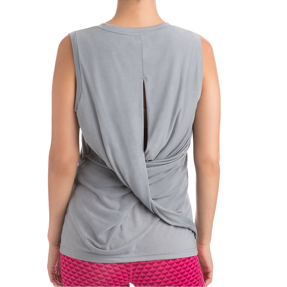 Vineyard vines tank top